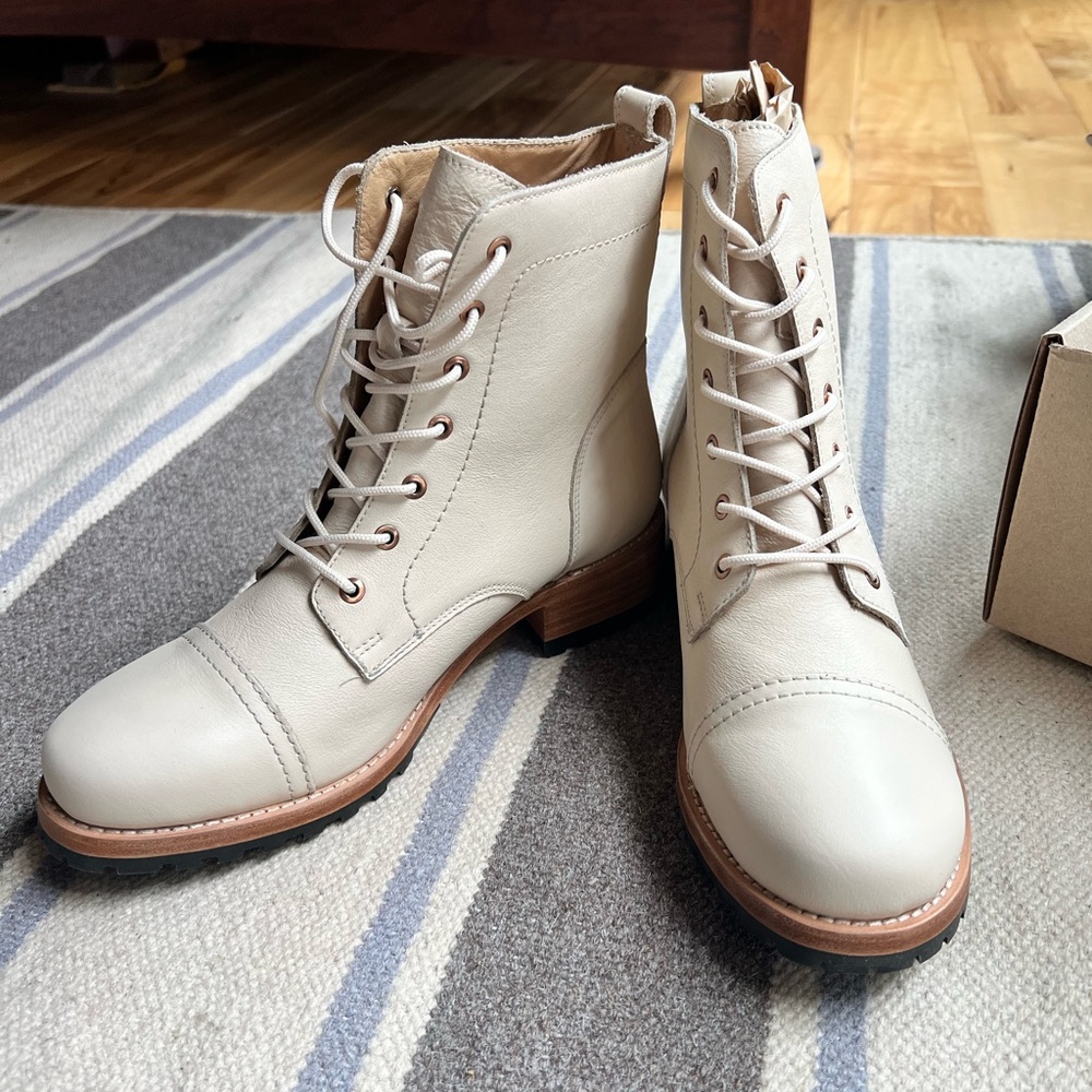 Patina Bone Lace-Up Ankle Boots SZ10 NWT
